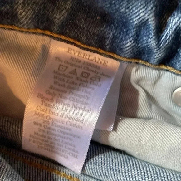 Everlane - the original cheeky jean - size 26R - great condition - light wash - Picture 6 of 7